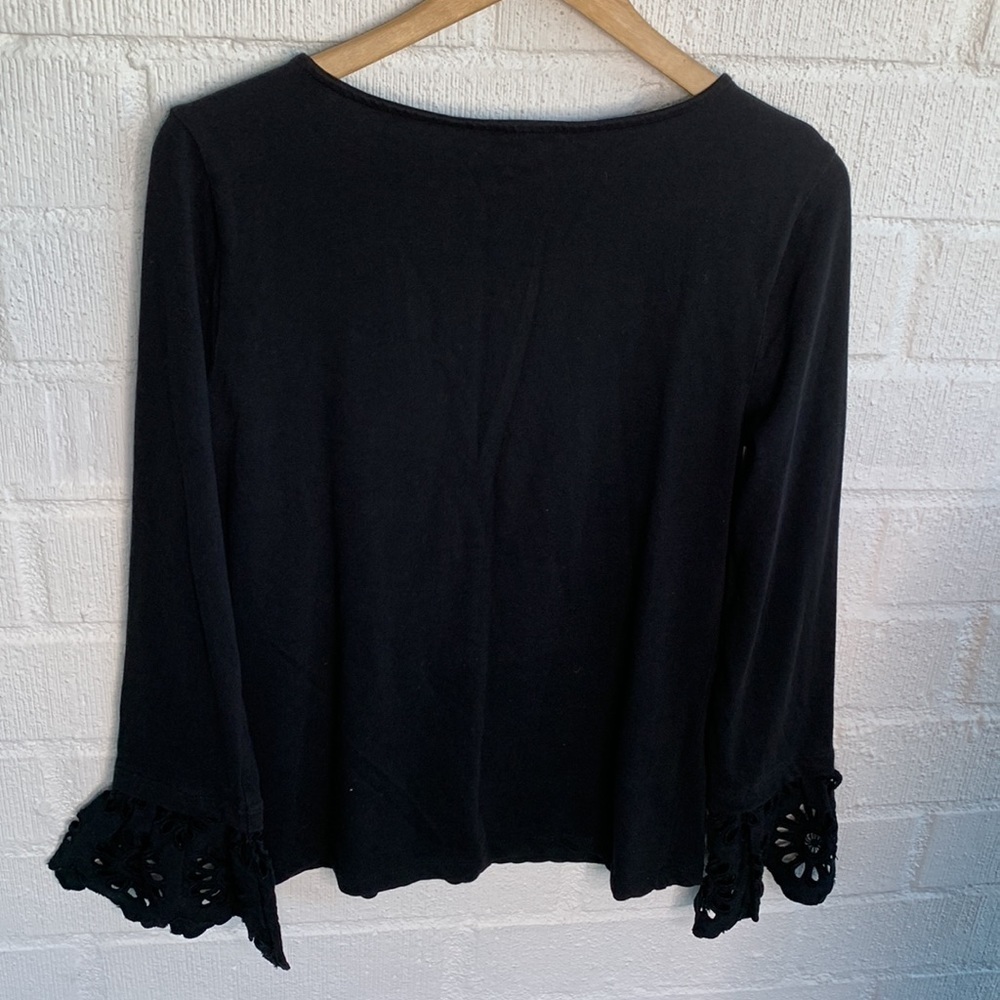 Beachlunchlounge Eyelet Bell Sleeve Long Sleeve Top sz S - Picture 6 of 8